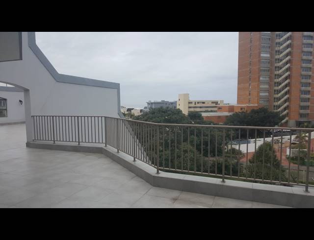 3 BEDROOM APARTMENT TO LET IN UMHLANGA CENTRAL